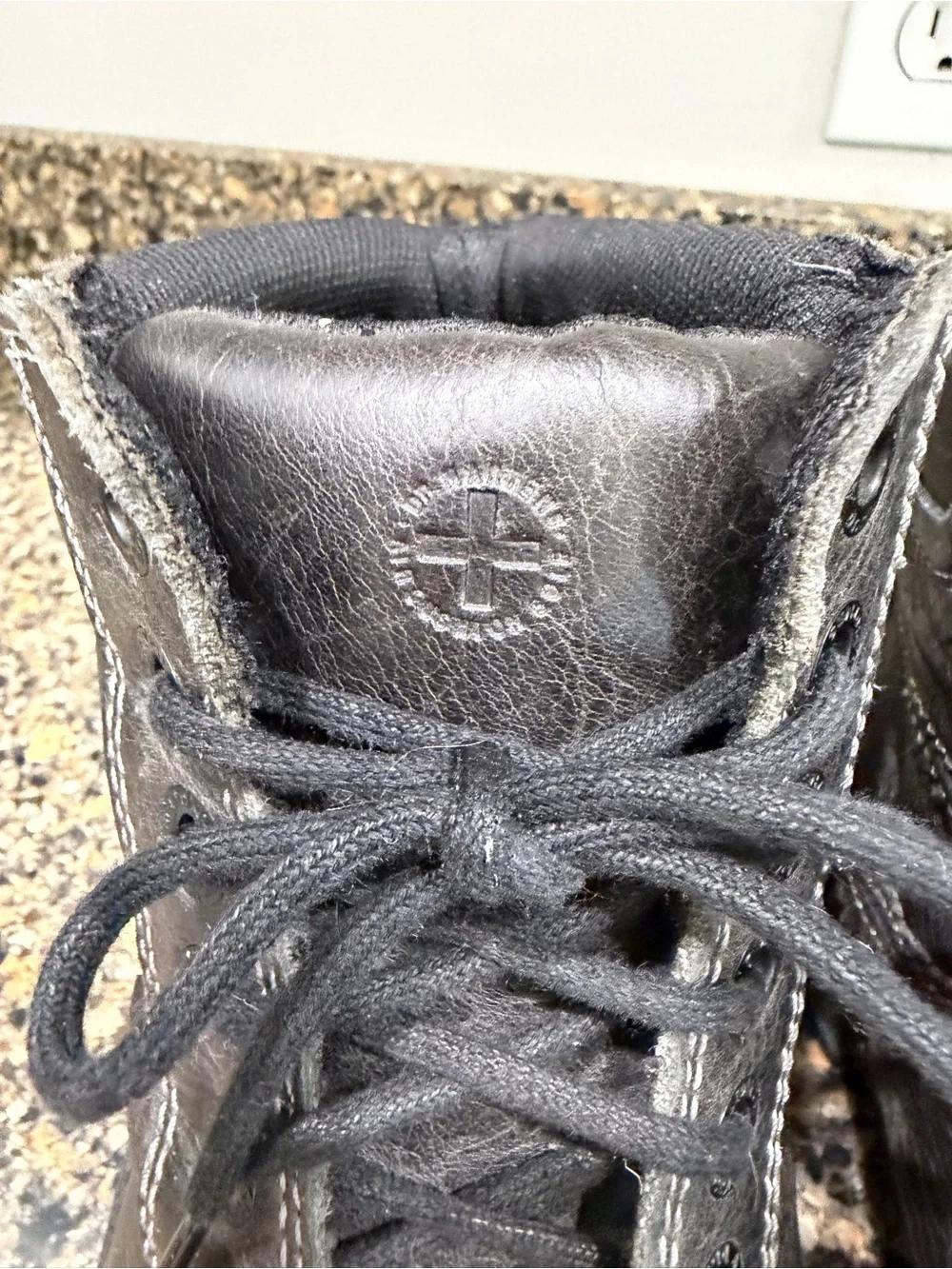 Men's  Dr Marten Soren   Black Leather Lace-Up Work Boots 13